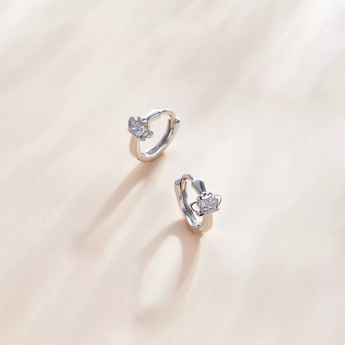 Pandora Style Shining Crown Hoop Earrings - SCE1044