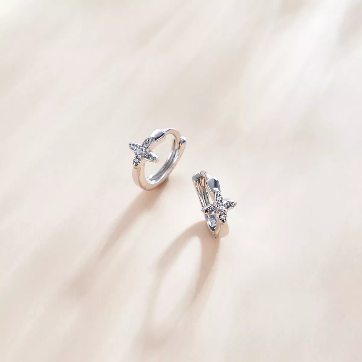 Pandora Style Sparkle Flower Hoop Earrings - SCE1043