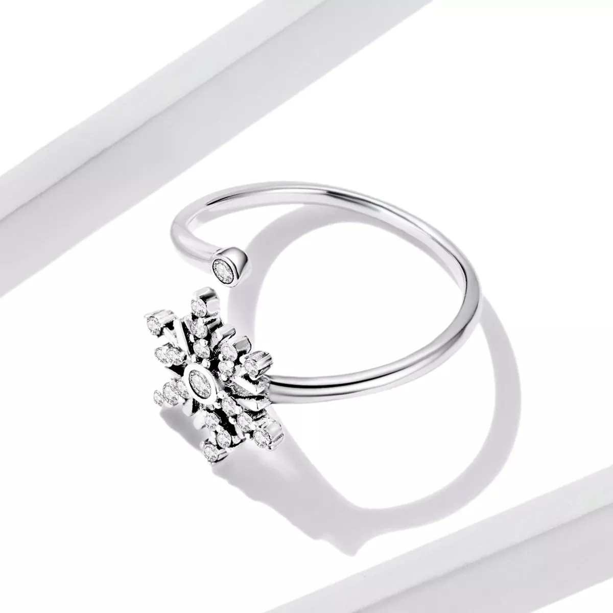 Pandora Style Beautiful Snowflakes Open Ring - BSR214