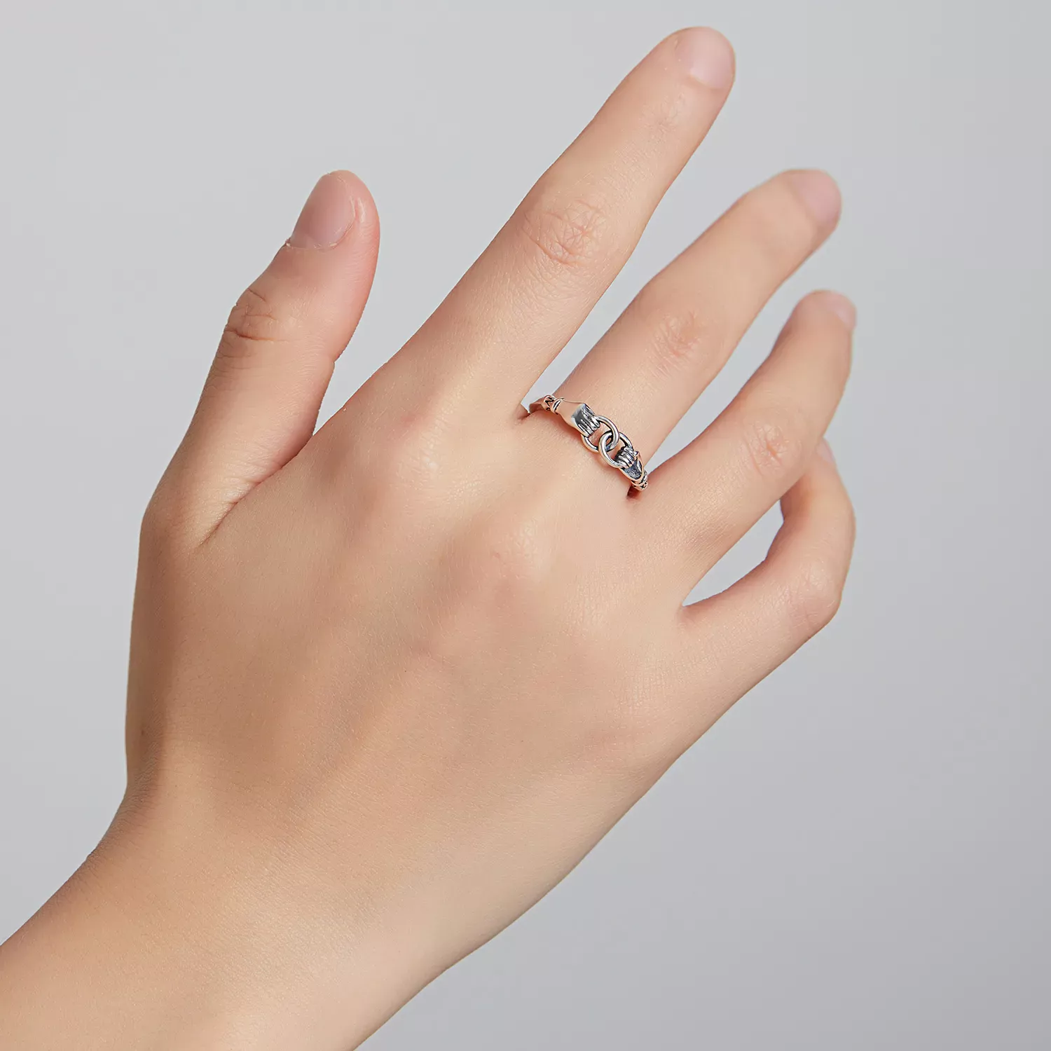 Pandora Style Chain of Hands Ring - BSR183