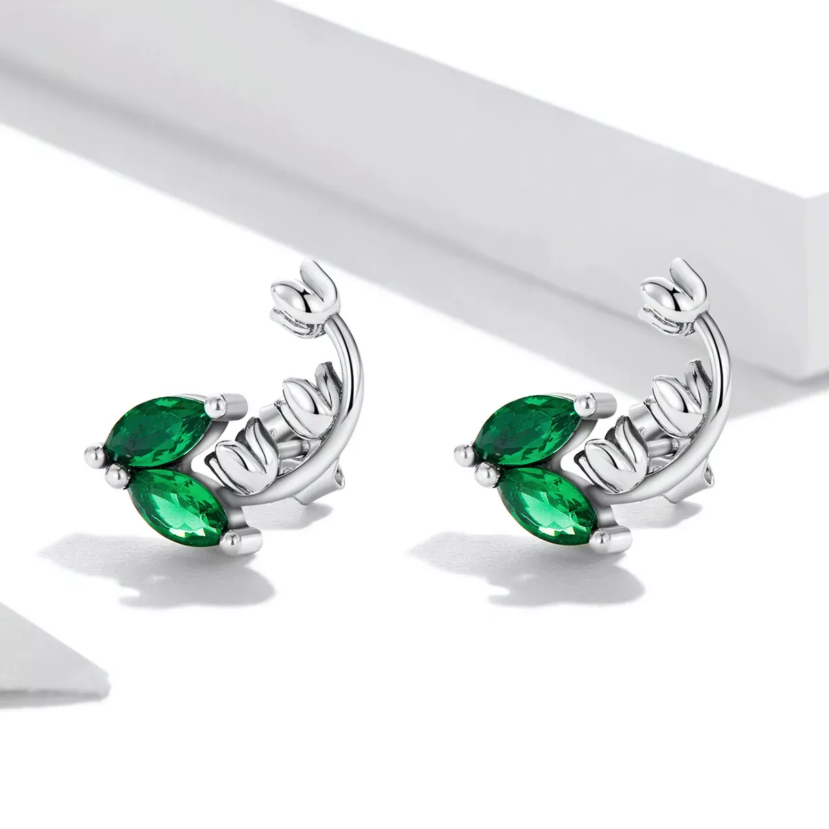 Pandora Style Bell Orchid Stud Earrings - SCE1363