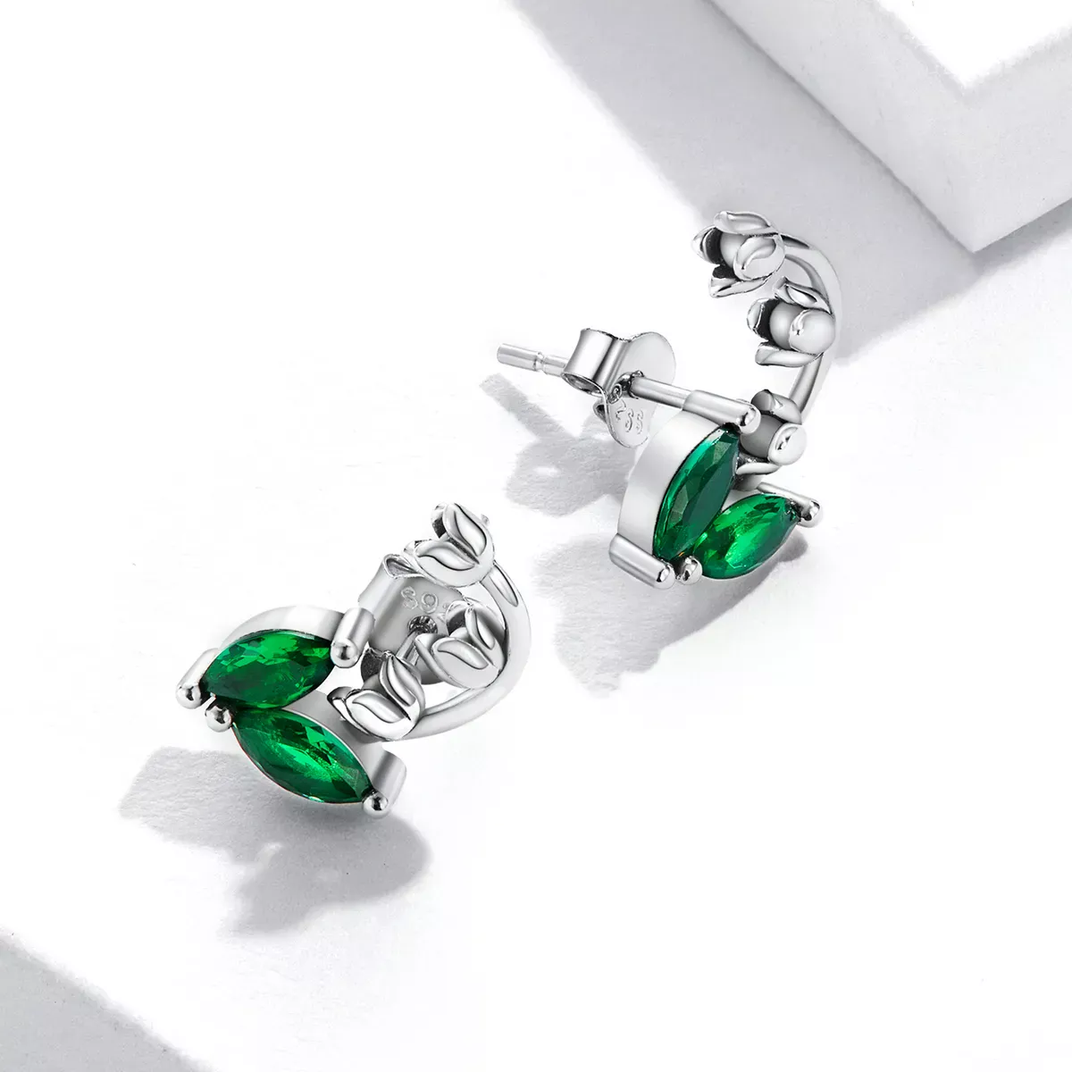 Pandora Style Bell Orchid Stud Earrings - SCE1363