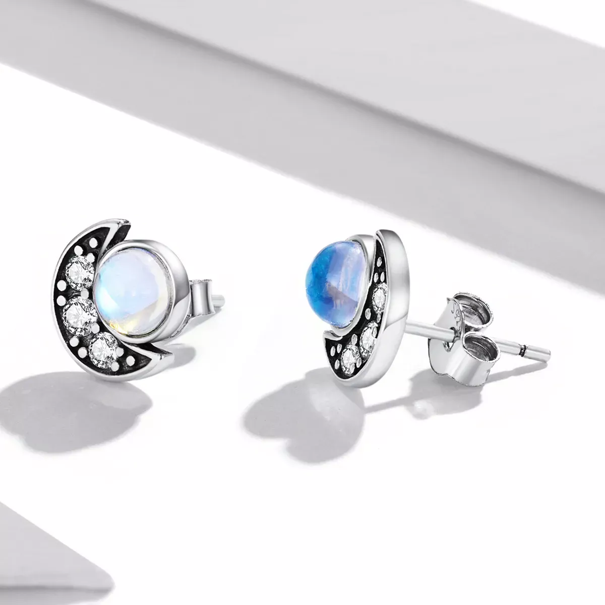 Pandora Style Bright Moon Stud Earrings - SCE1335