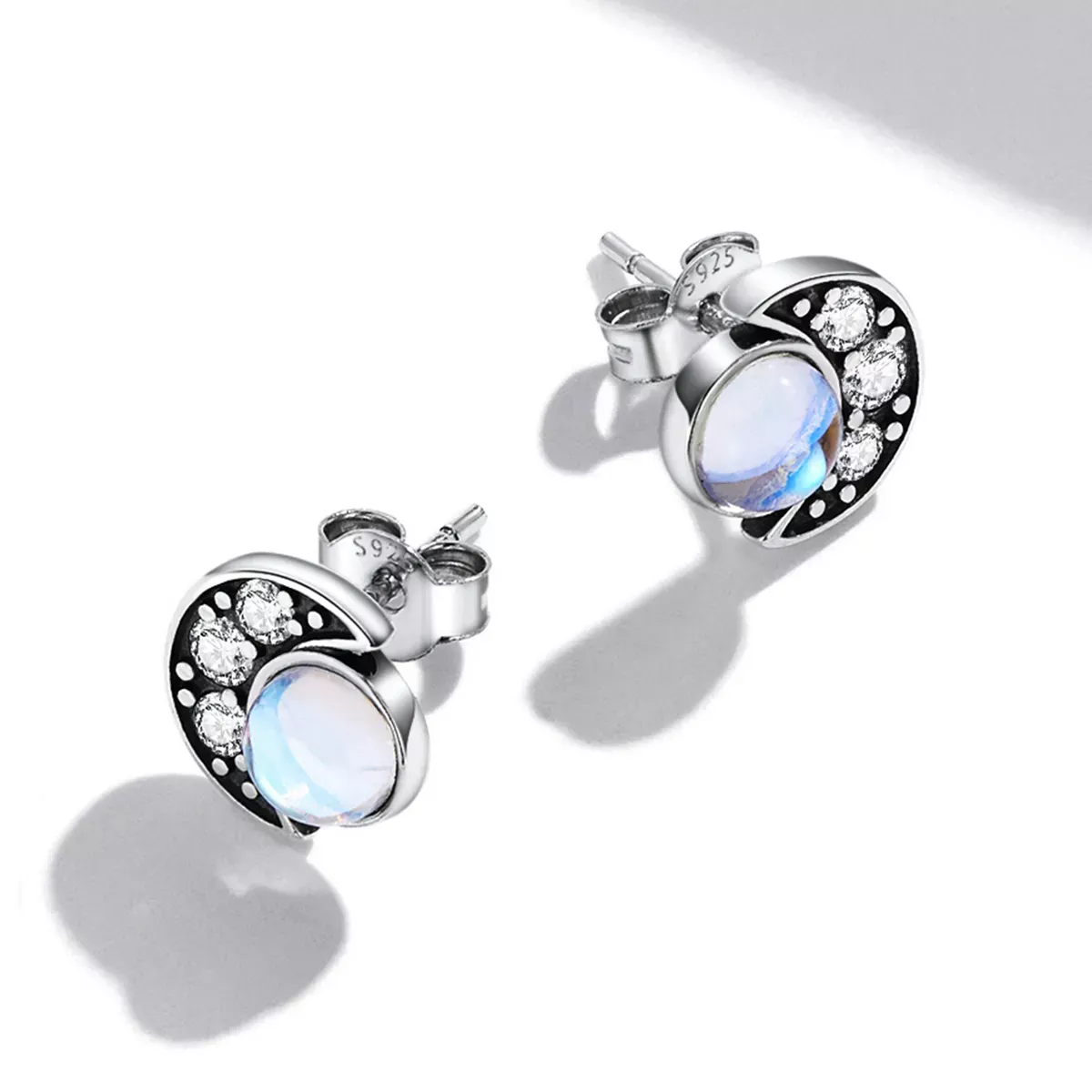 Pandora Style Bright Moon Stud Earrings - SCE1335