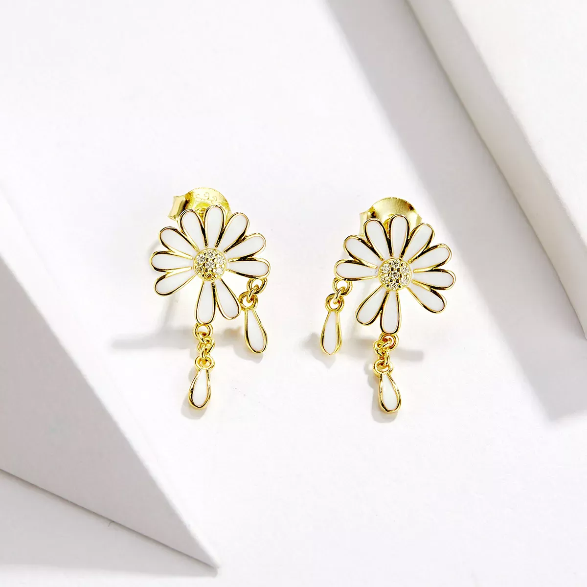 Pandora Style Daisy Stud Earrings - BSE159