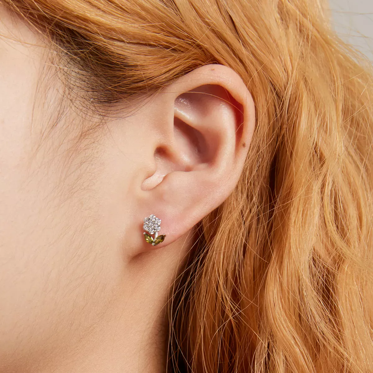 Pandora Style Delicate Flowers Stud Earrings - BSE592-WH