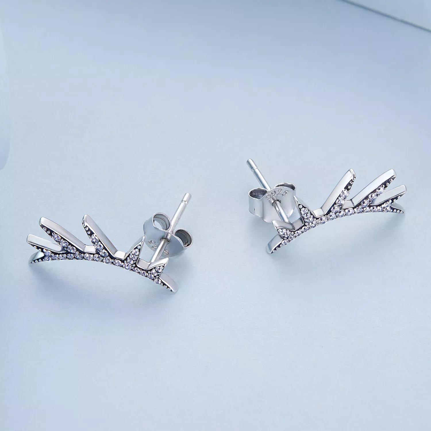 Pandora Style Eyelash Stud Earrings - BSE681