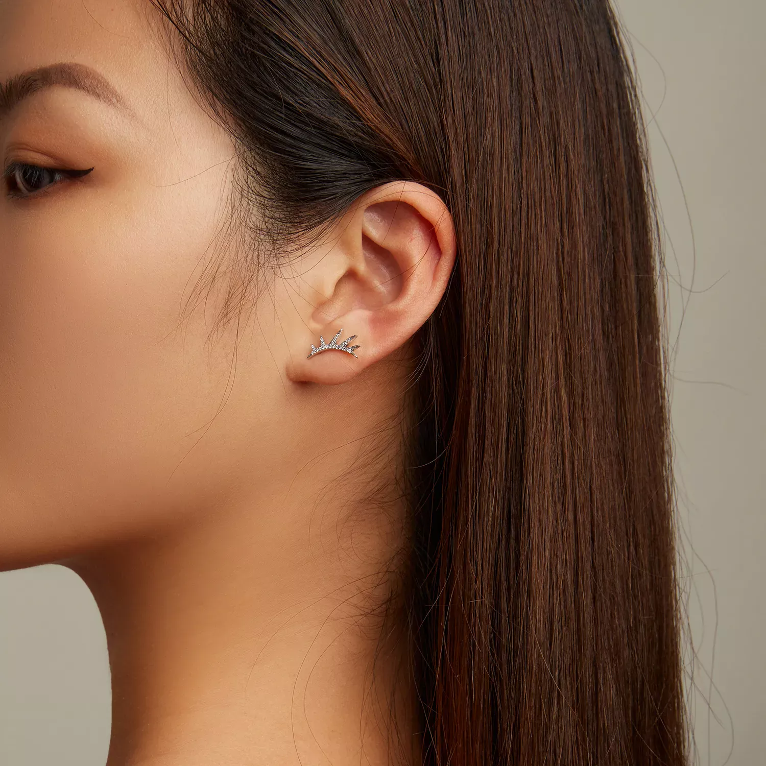 Pandora Style Eyelash Stud Earrings - BSE681