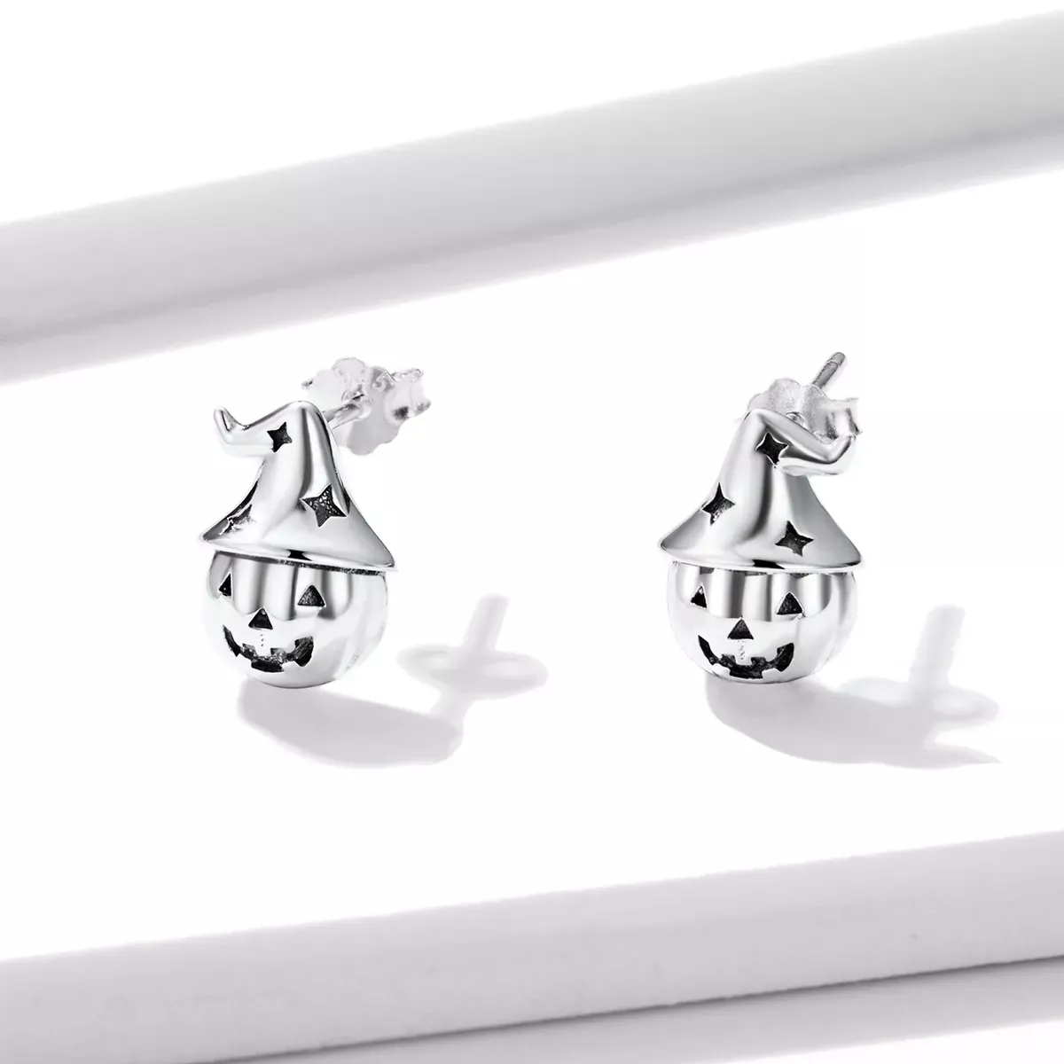 Pandora Style Halloween Pumpkin Stud Earrings - BSE537