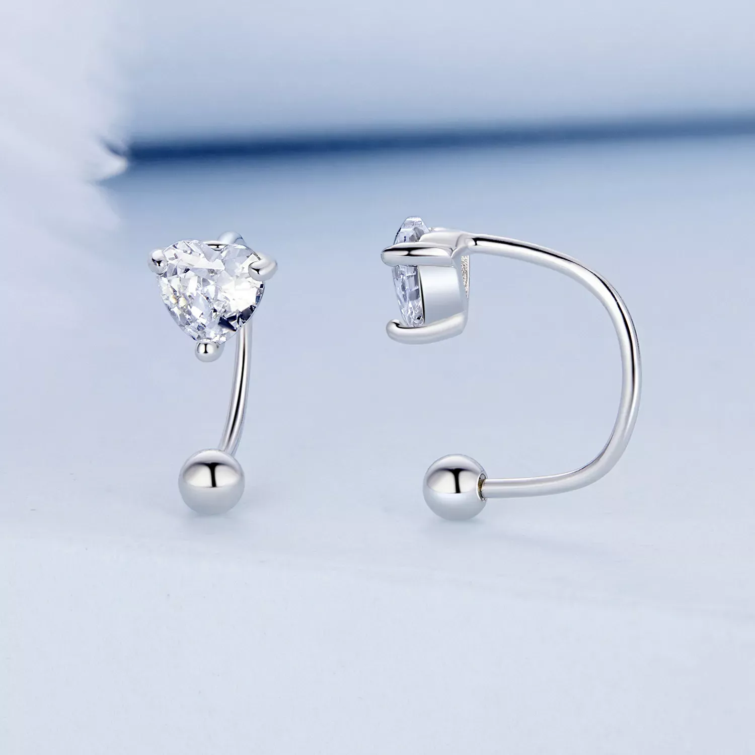 Pandora Style Heart Thread Stud Earrings - BSE697