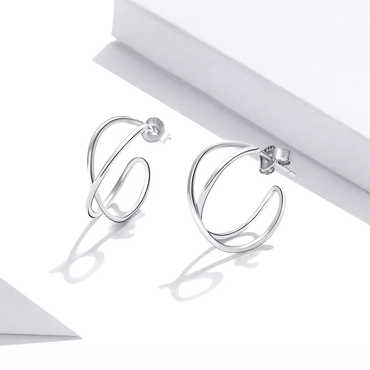 Pandora Style Intertwined Love Stud Earrings - SCE1195