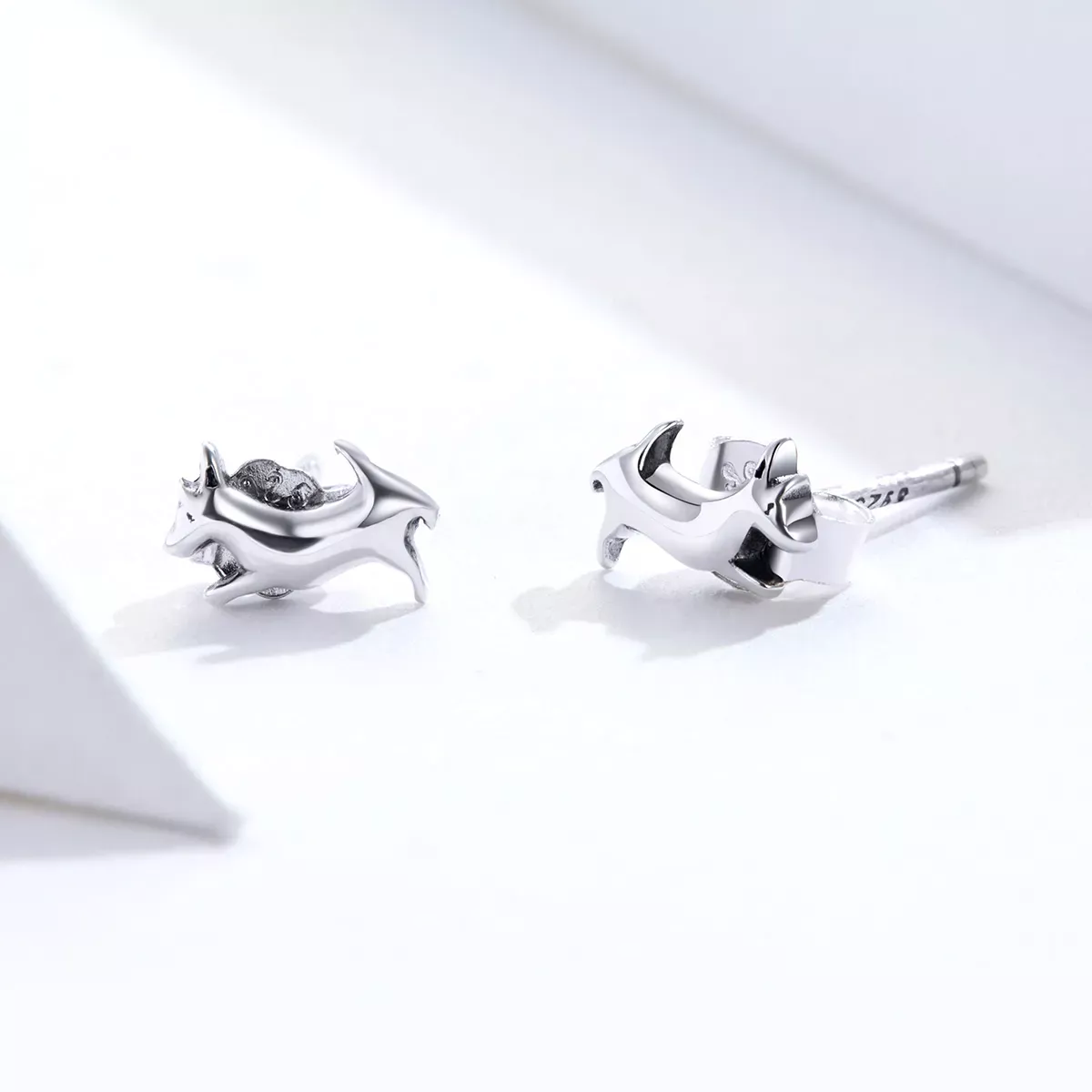 Pandora Style Puppy Stud Earrings - SCE818