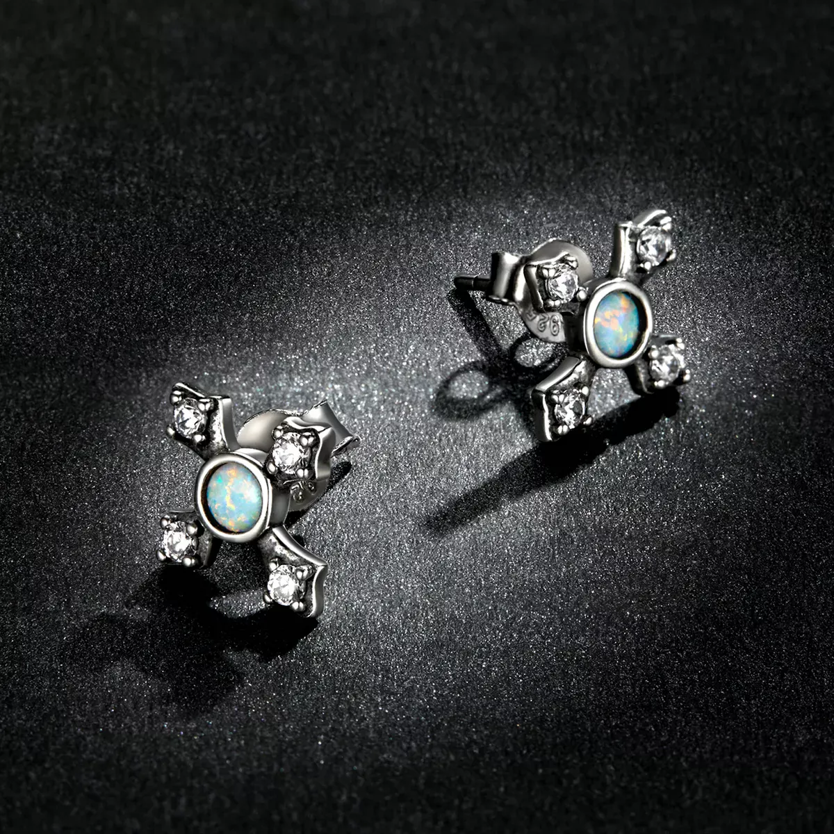 Pandora Style Vintage Cross Stud Earrings - BSE555