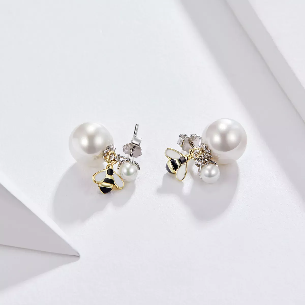 Pandora Style Woman Flower Stud Earrings - SCE232