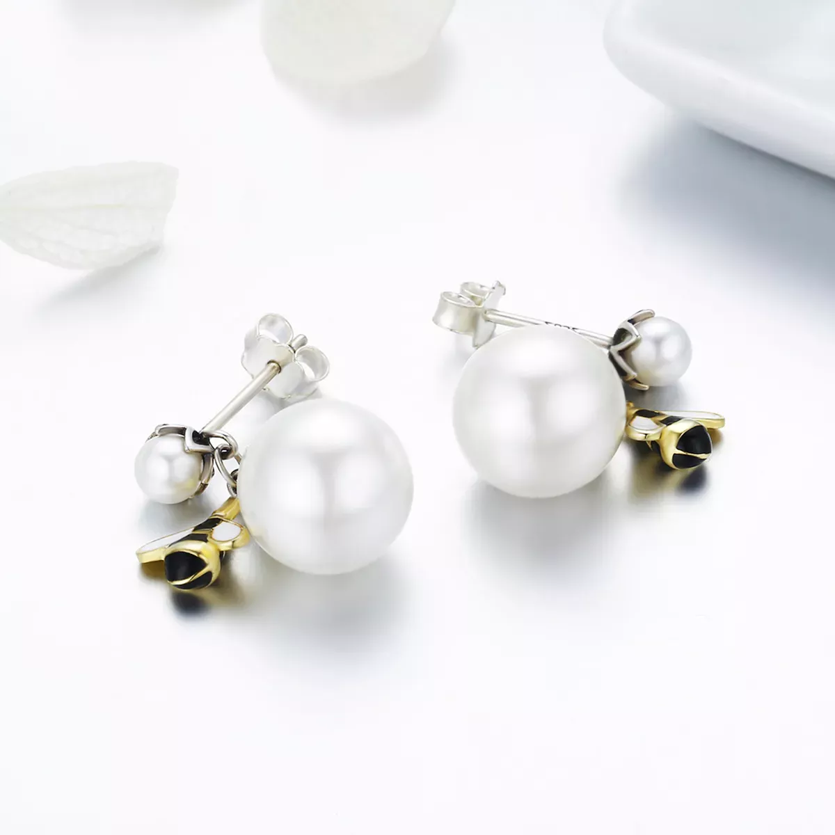 Pandora Style Woman Flower Stud Earrings - SCE232