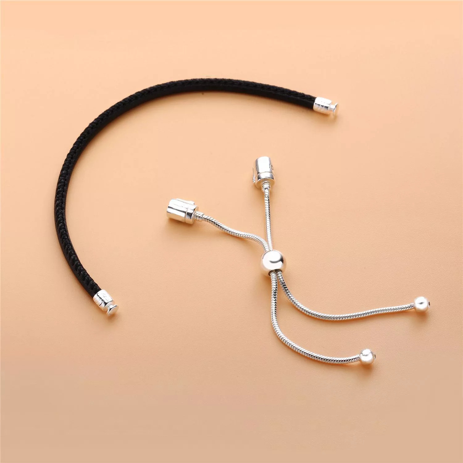 Bracelete Pandora Cordão De Couro Preto