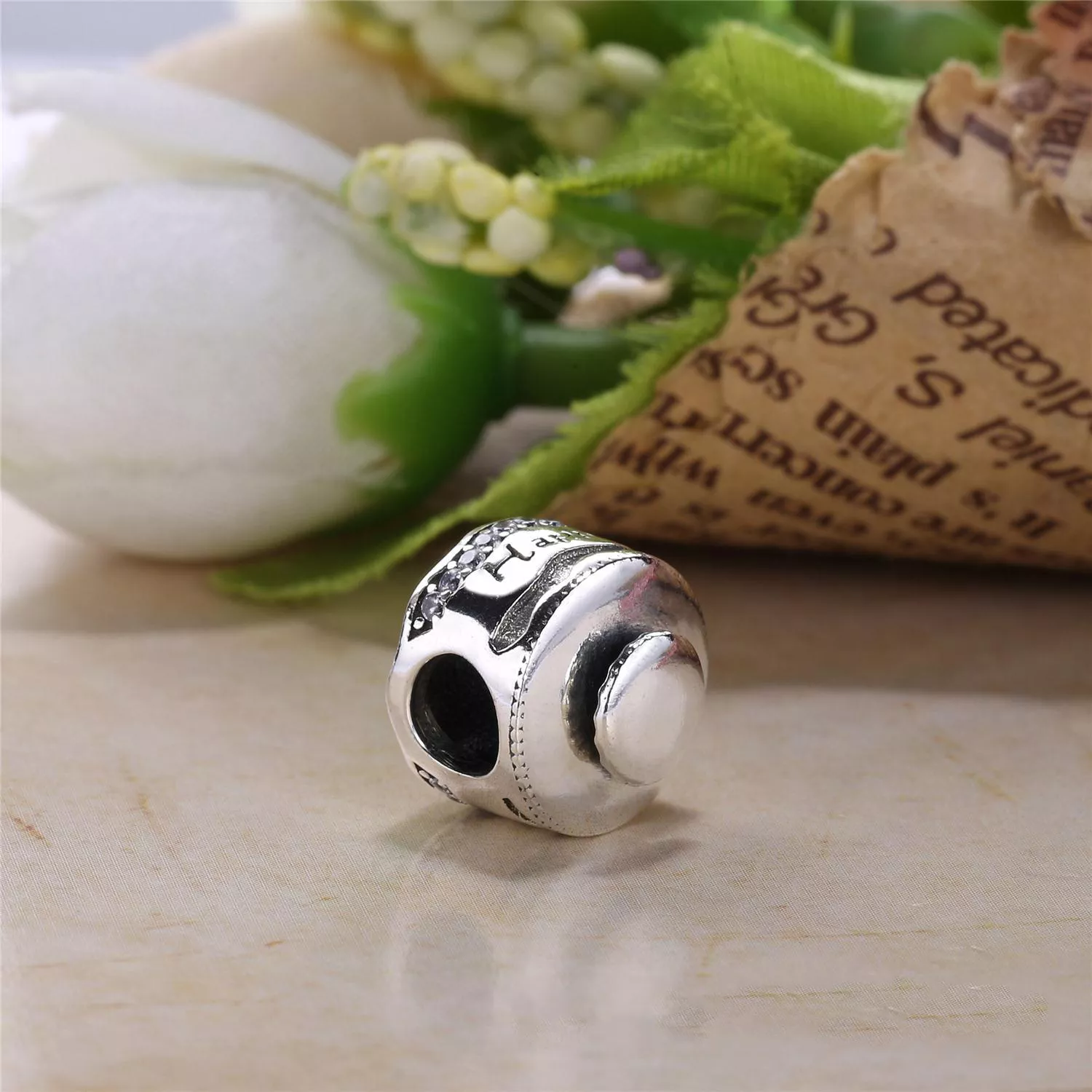 Charm PANDORA Bolo de Aniversário - 792061ENMX