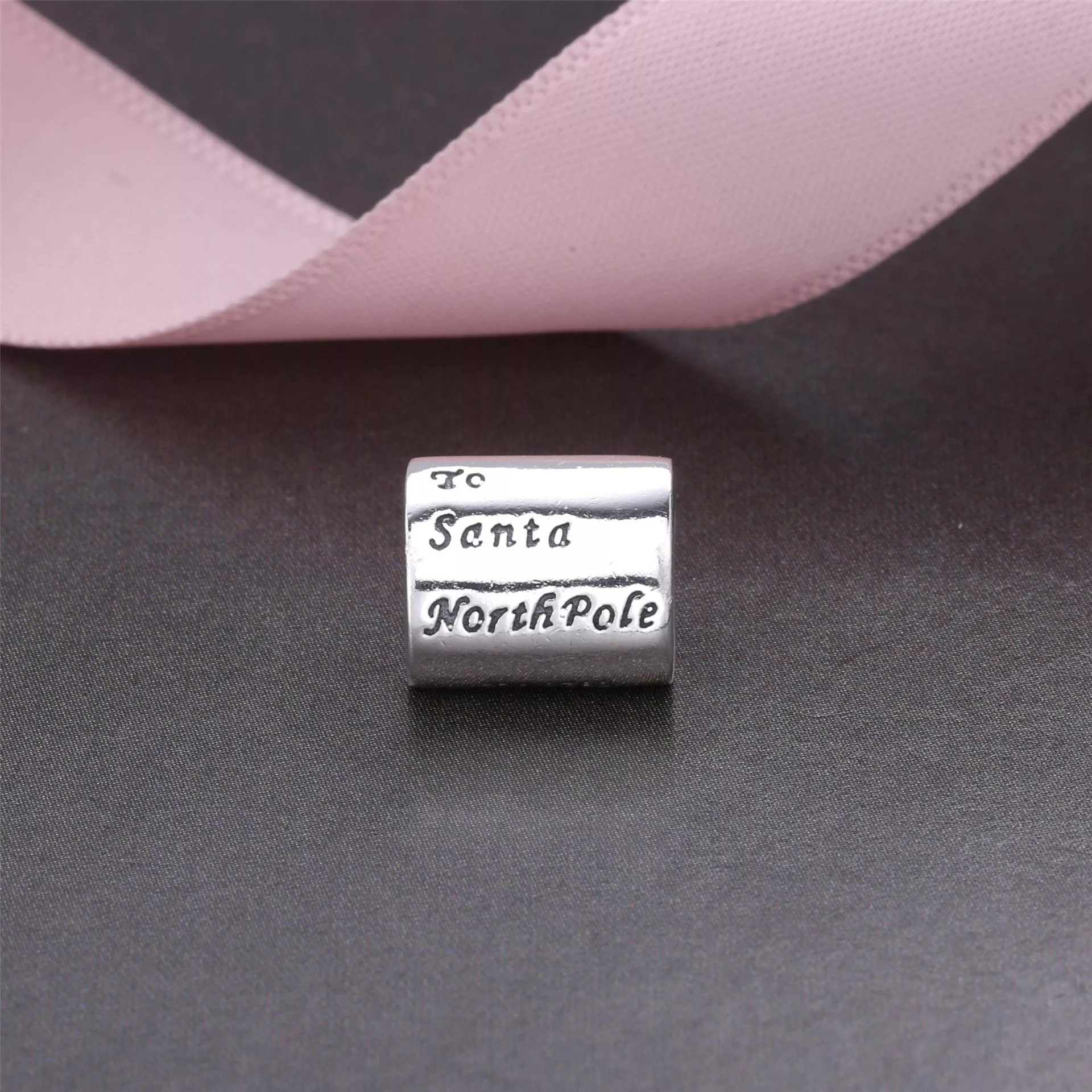 Charm berloques PANDORA Cartinha de Natal - 791390EN58