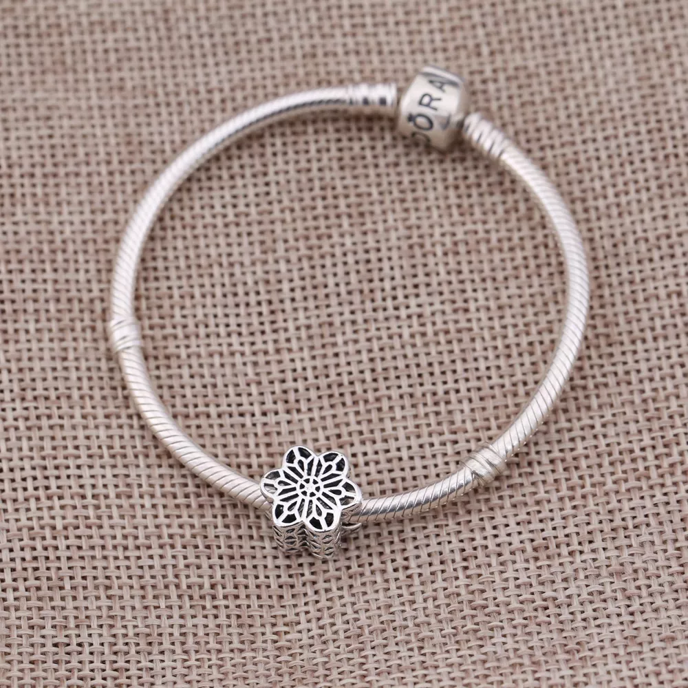 Clipe PANDORA Renda Florida - 791836