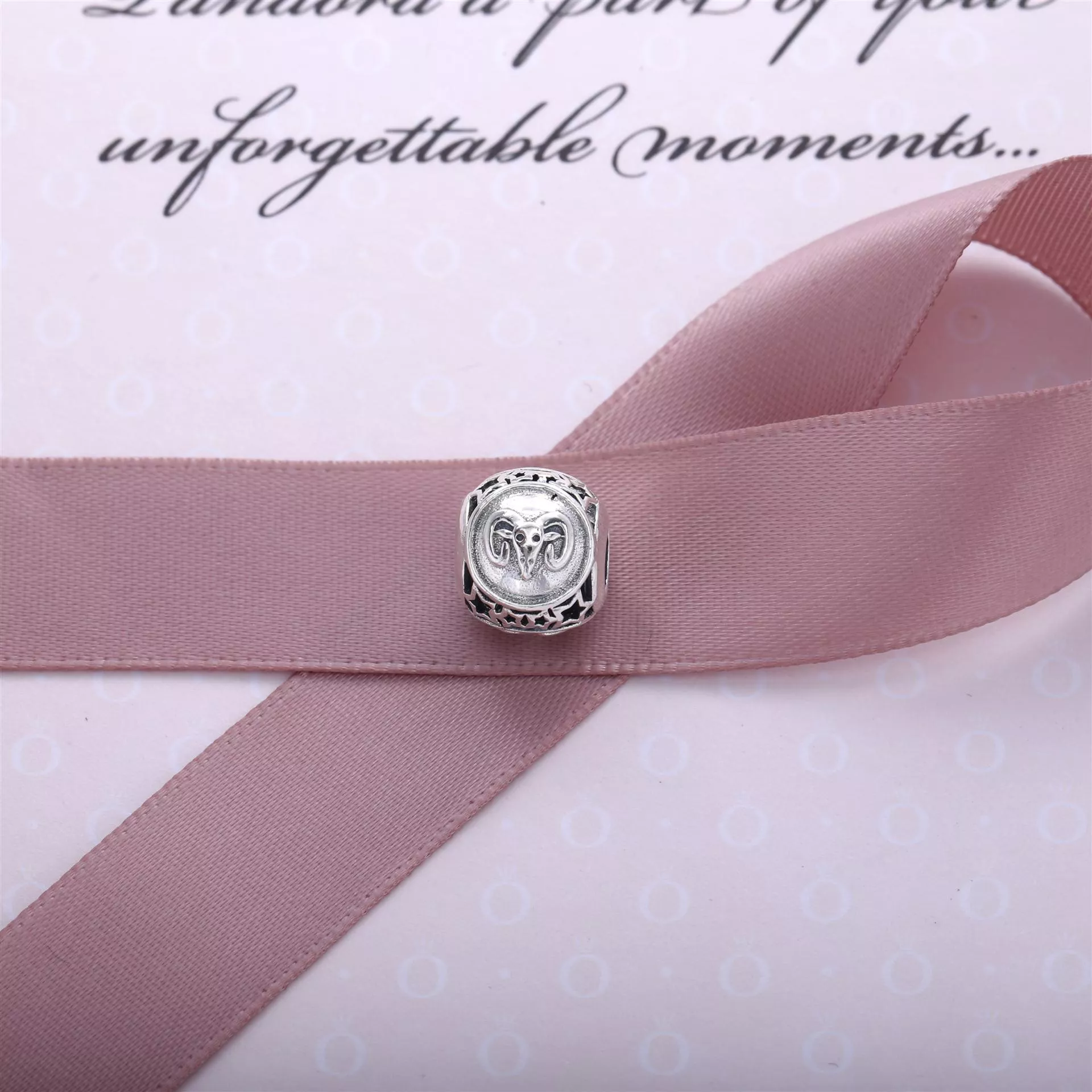 Charm berloques PANDORA Constelação Áries - 791936