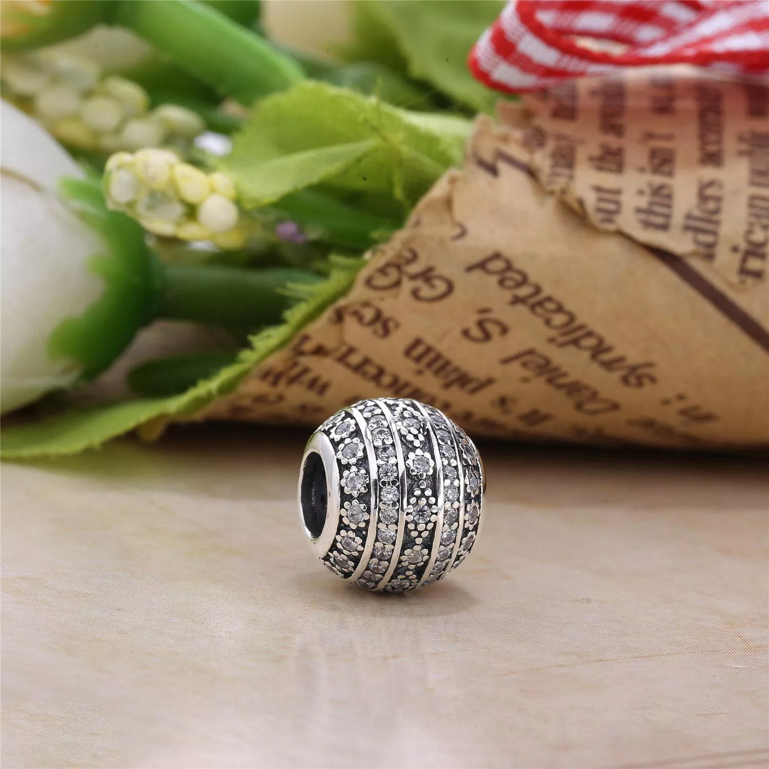 Charm berloques PANDORA Brilho Geométrico - 796243CZ