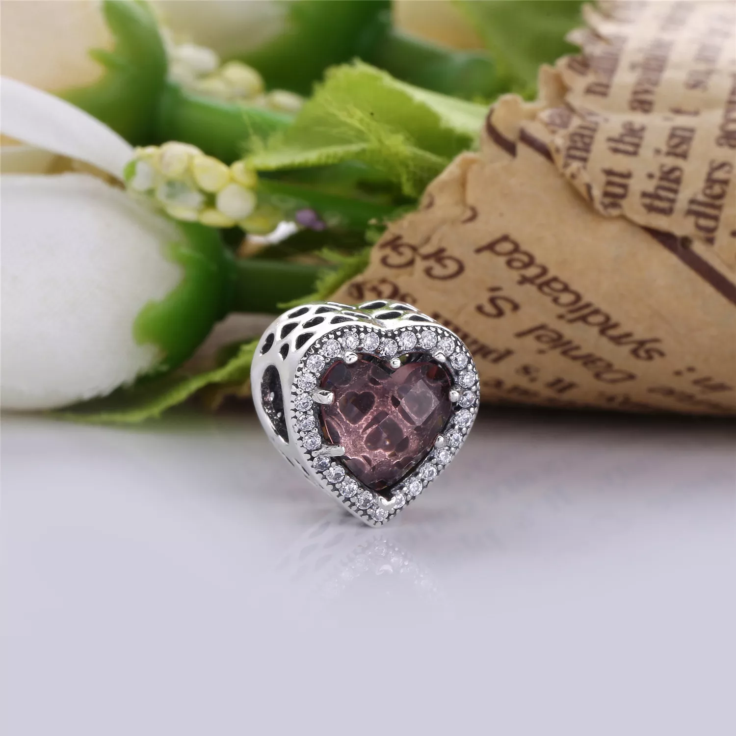 Charm berloques Pandora Corações radiantes