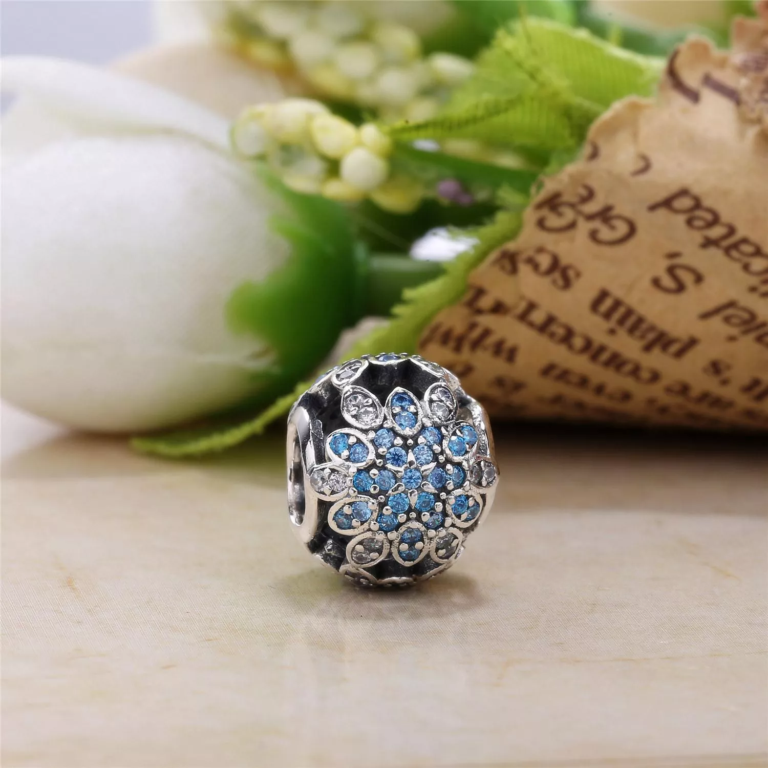 Charm berloques PANDORA Cristal de Neve - 791760NBLMX