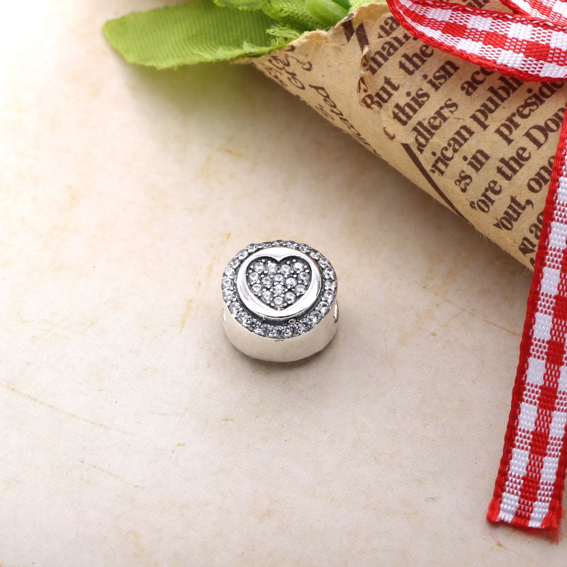 Charm berloques Pandora de prata Coração cintilante PX00242-1B