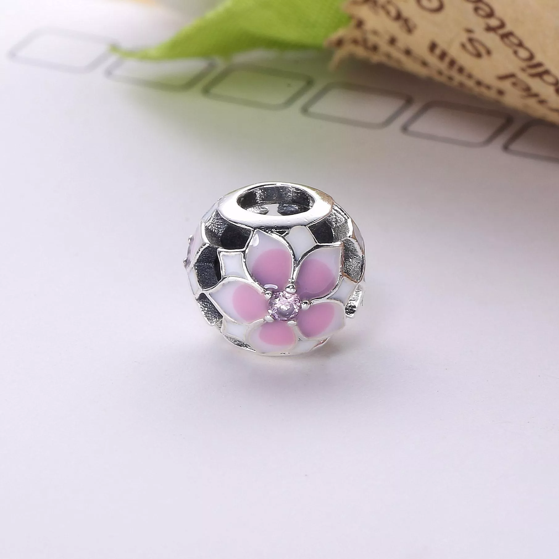 Charm berloques PANDORA Flor de Magnólia - 792087PCZ