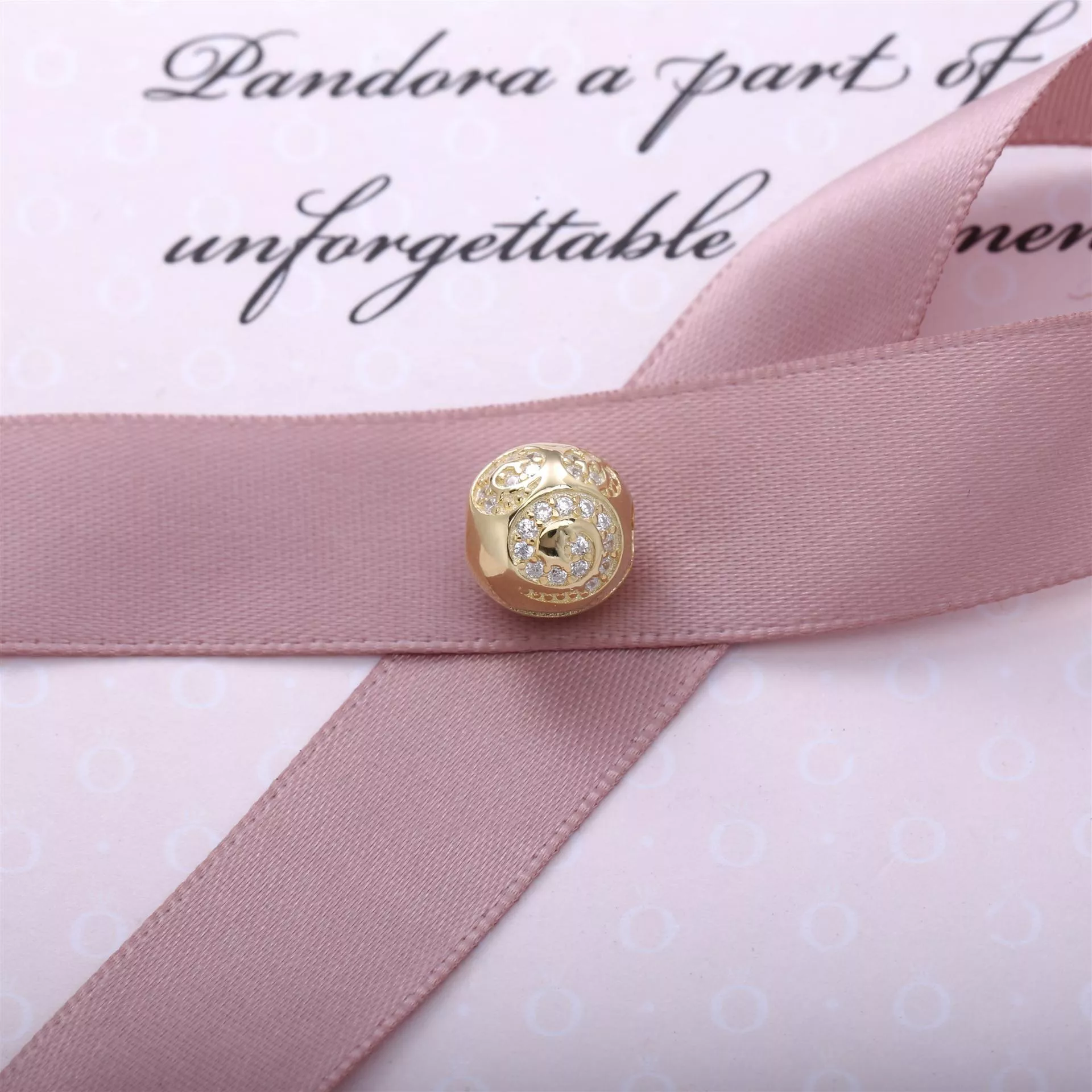 Charm Clipe Pandora de Ouro Disney, Redemoinho de ouro de Mickey Mouse