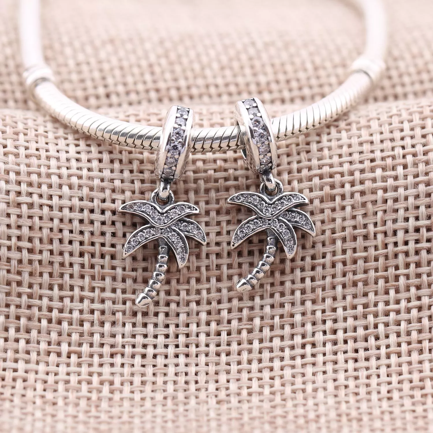 Charm PANDORA Brilhante Coqueiro - 791540CZ