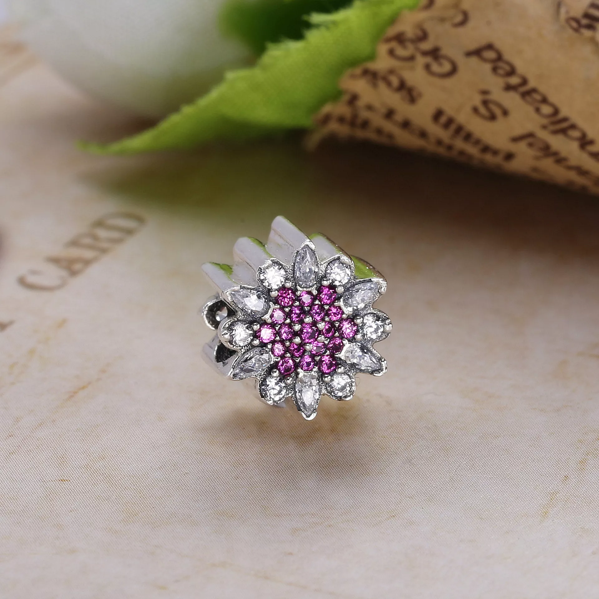 Charm PANDORA Brilhante Floco de Neve - 791764CZ