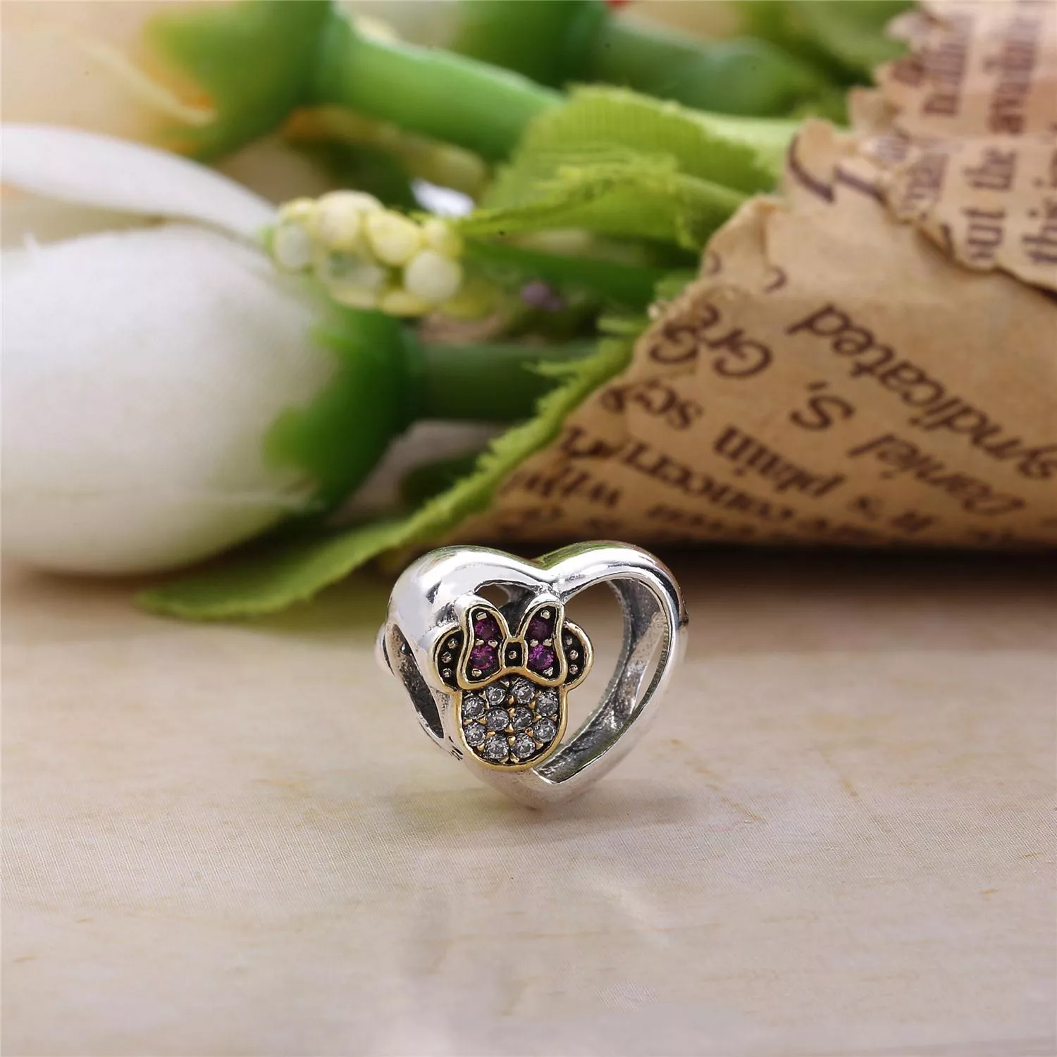 Charm Pandora de prata Disney, Mickey e Minnie