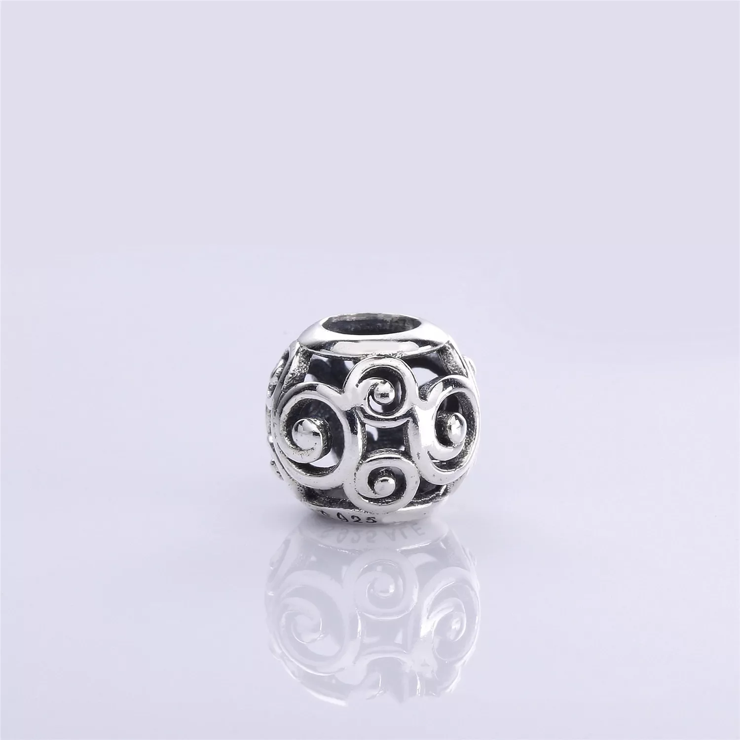 Charm Pandora de prata Disney, Mickey Mouse "Mickey Swirls"