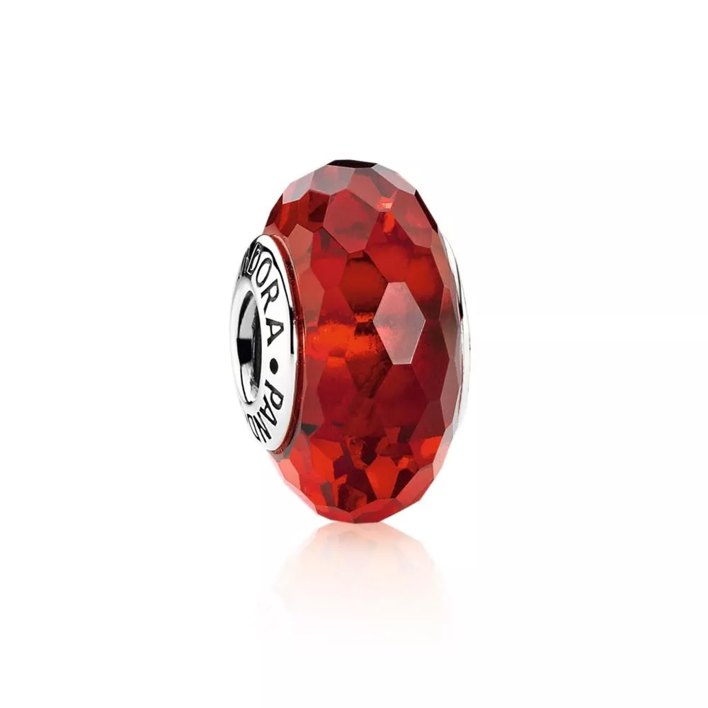charm pandora de prata e murano facetado vermelho 791066