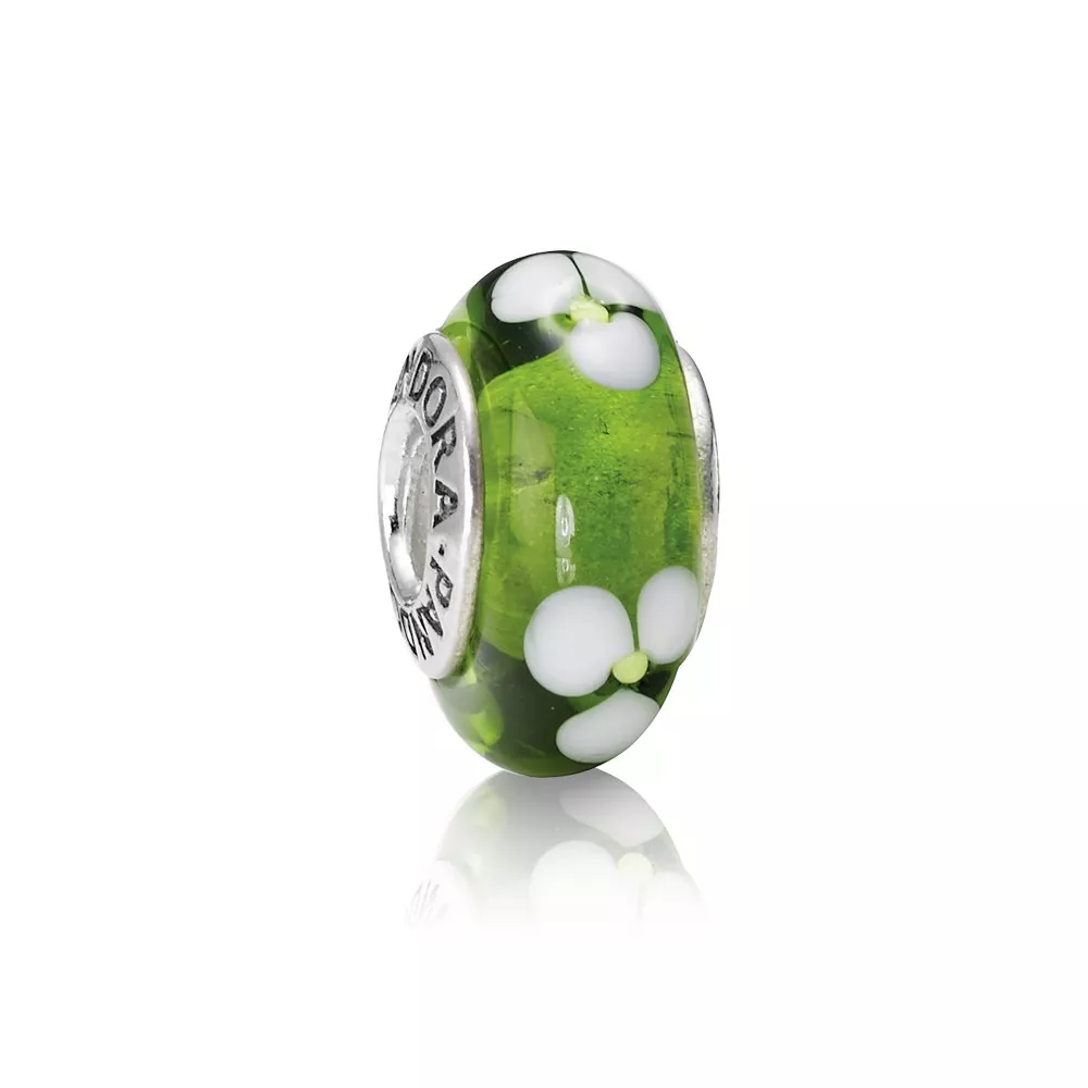 charm pandora de prata e murano verde e flores brancas 790614