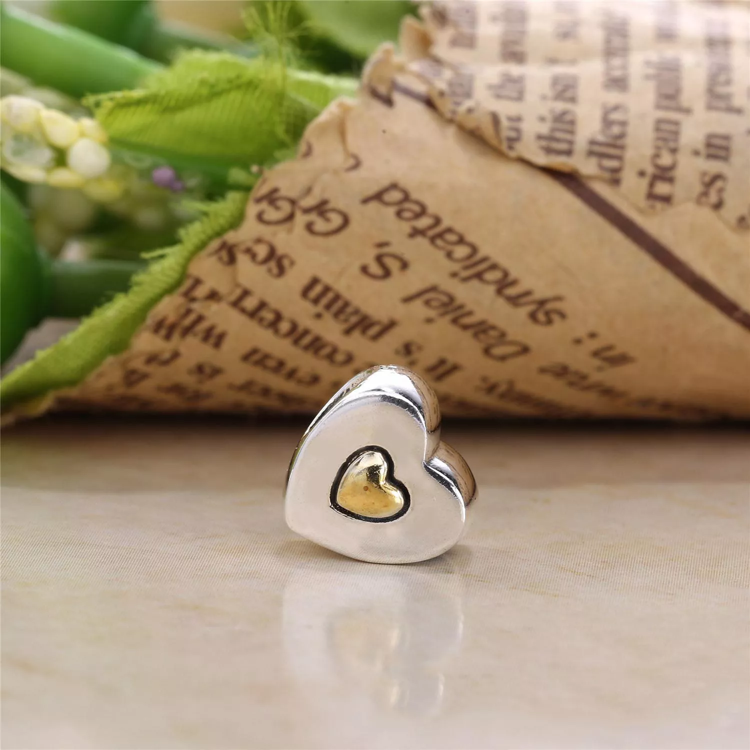 Charm PANDORA de Prata e Ouro Feliz Aniversário - 791290
