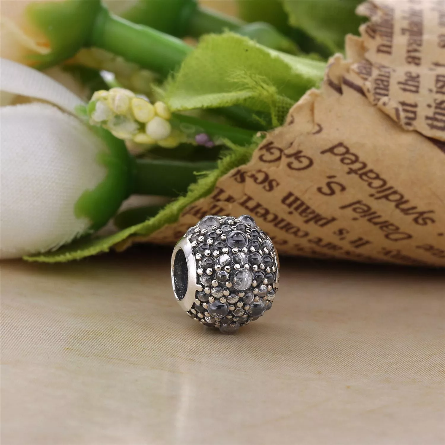 Charm Pandora de prata Gotículas cintilantes