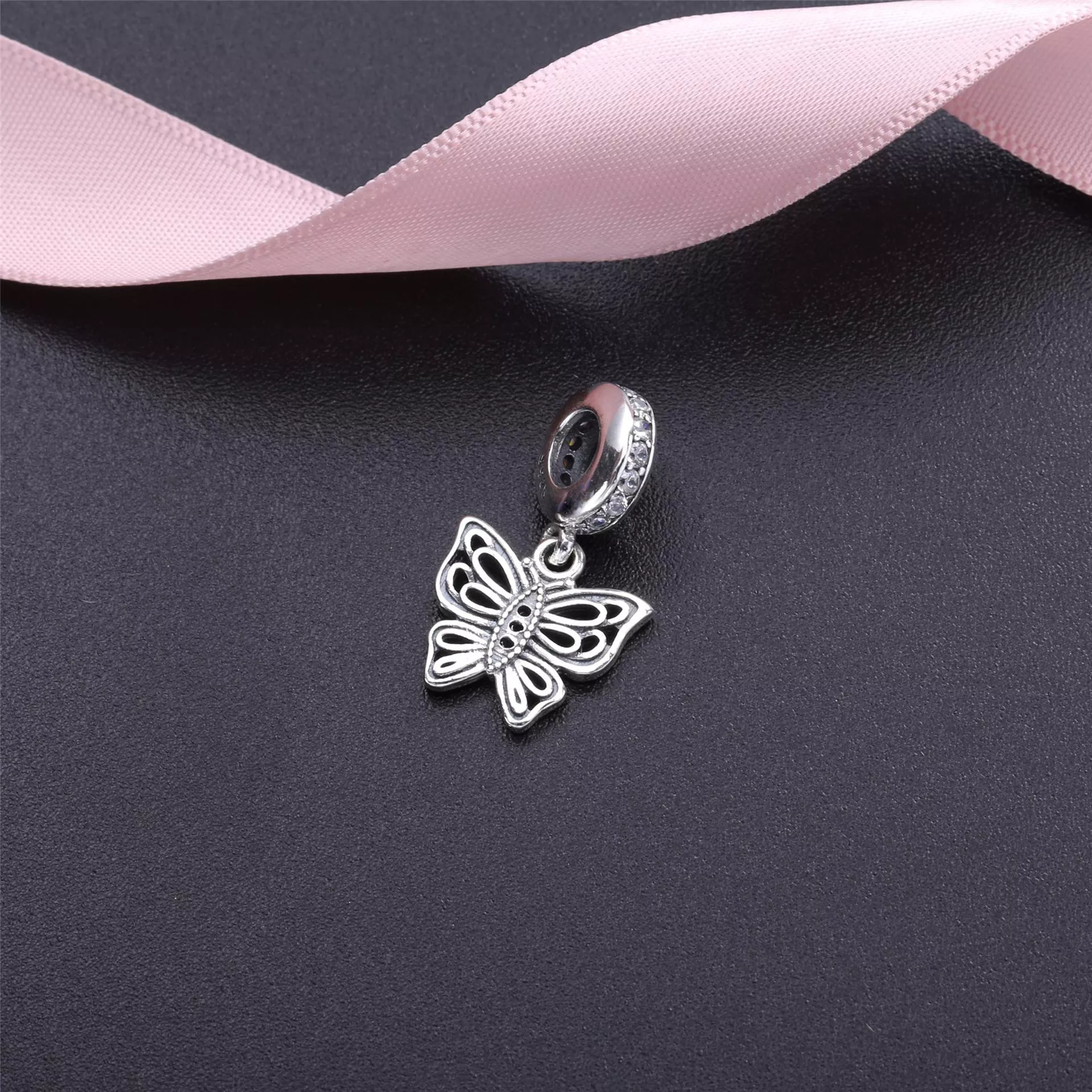 Charm PANDORA de Prata Pendente Delicada Borboleta - 791255CZ
