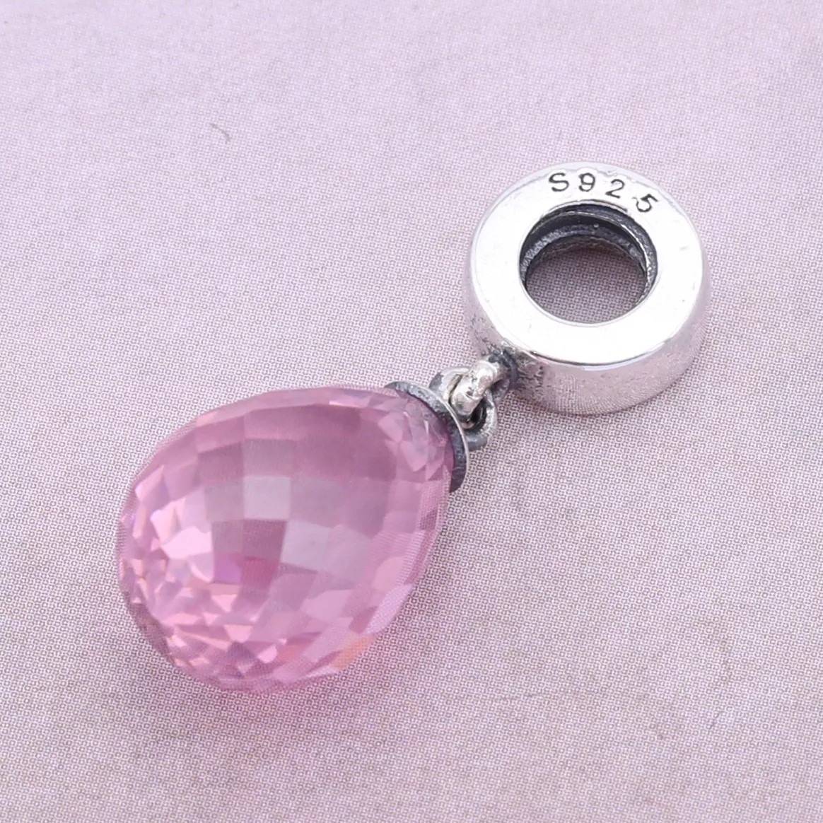 Charm PANDORA de Prata Pendente Murano Facetado Rosa - 791602CPK