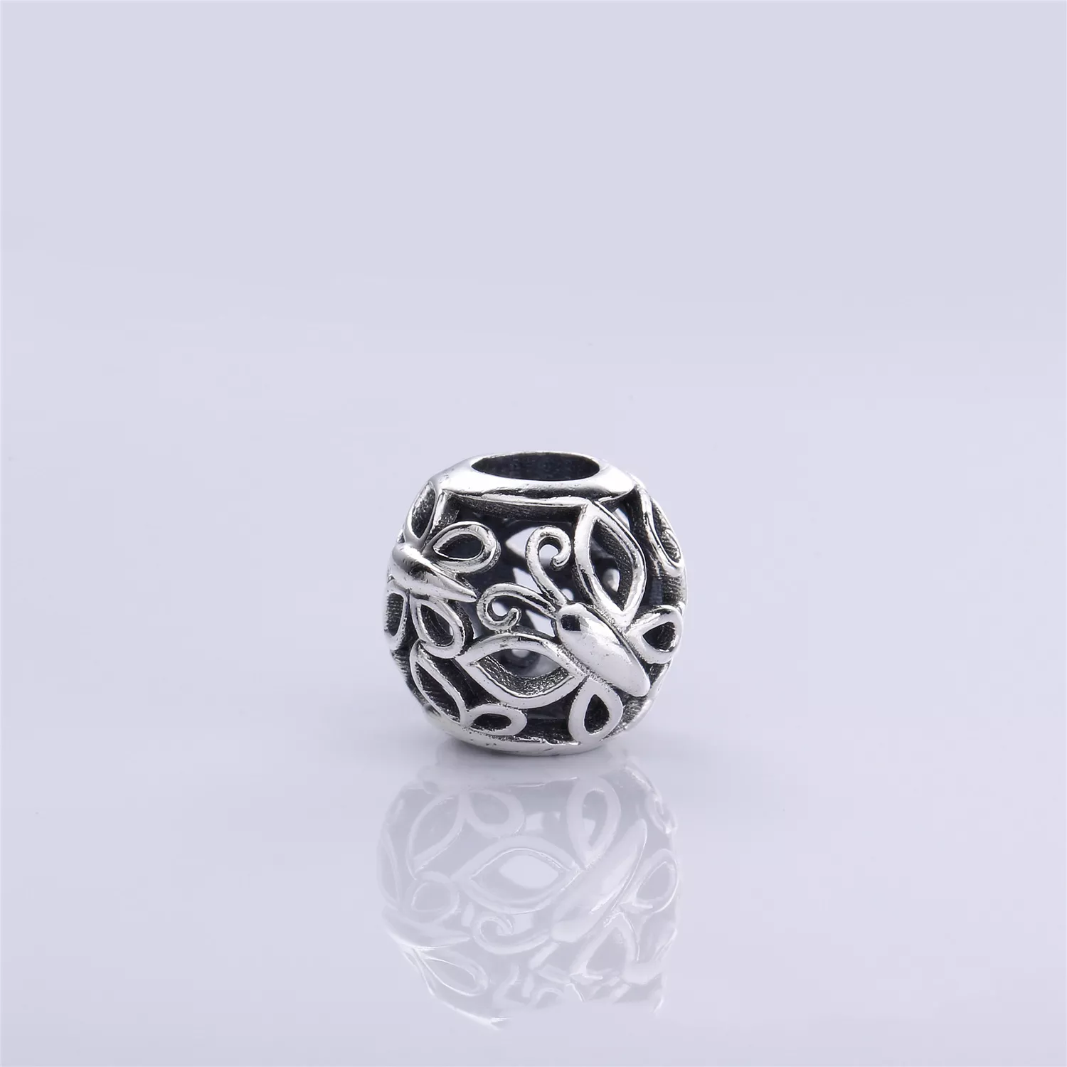 Charm PANDORA de Prata Vazado Borboletas - 790895