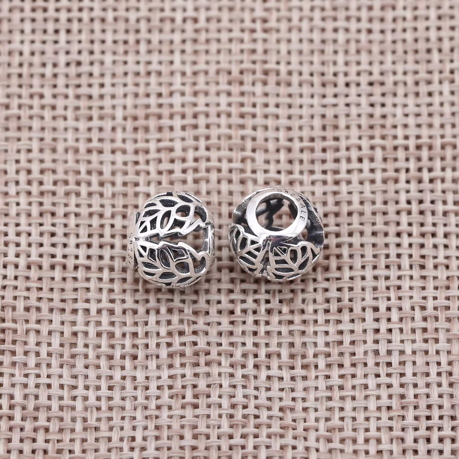 Charm PANDORA de Prata Vazado Folhas - 791190