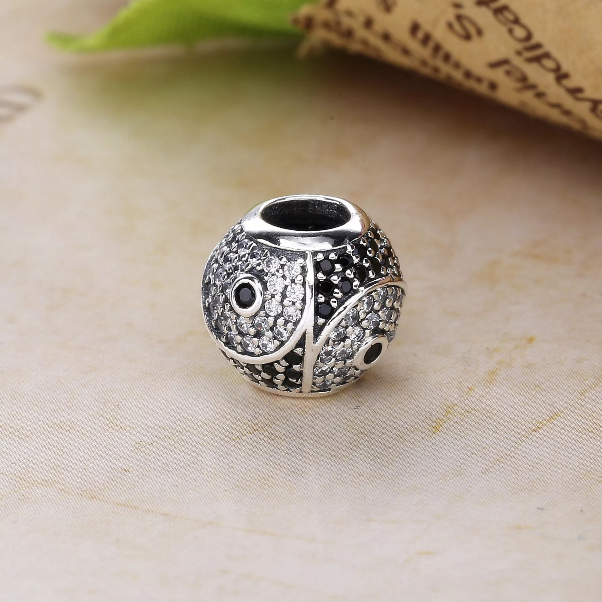 Charm PANDORA ESSENCE COLLECTION Balance "Equilíbrio" - 796053CZ