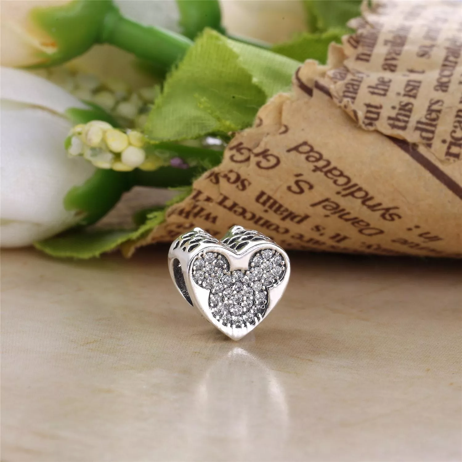 Charm PANDORA Mickey & Minnie Amor Verdadeiro - 792050CZ