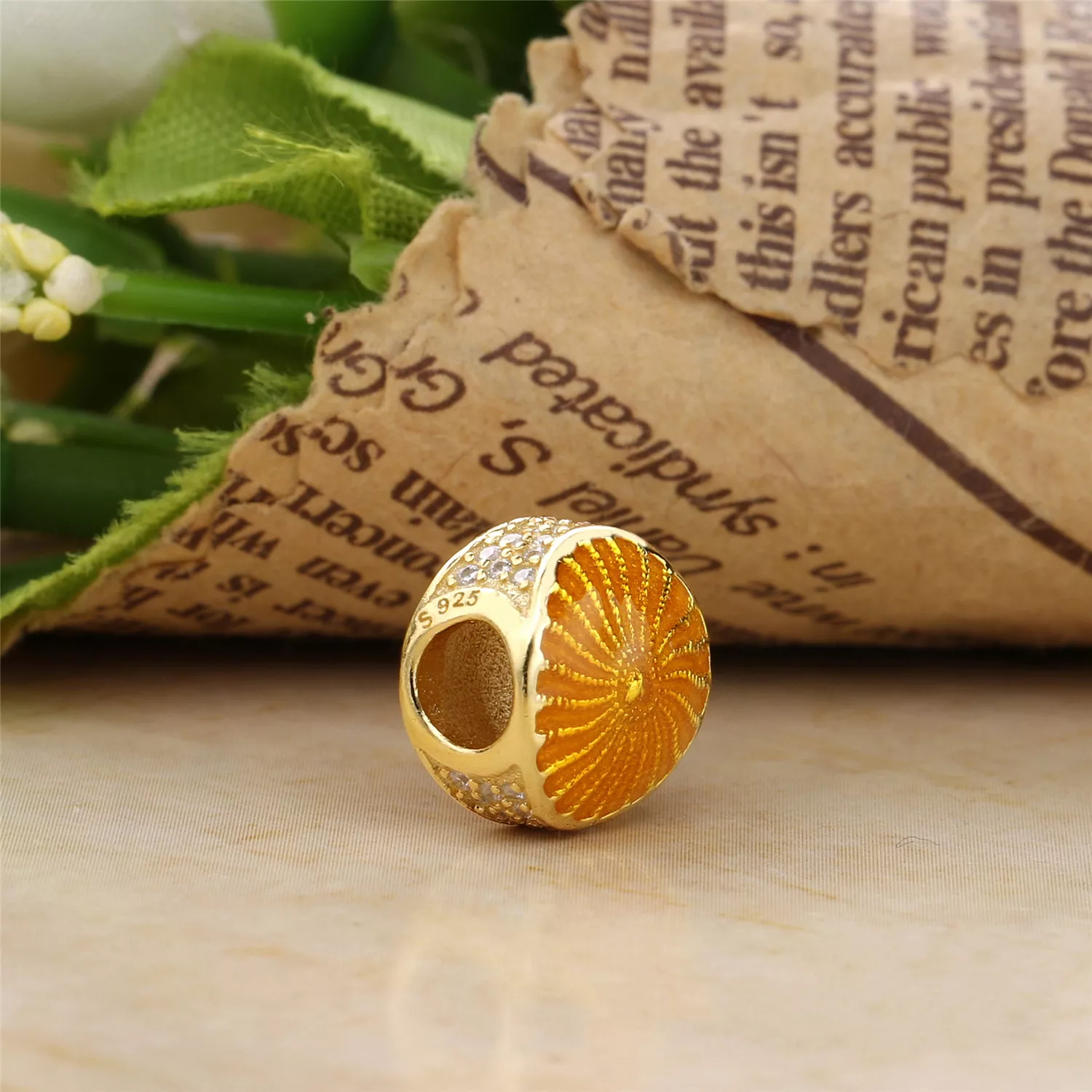 Charm PANDORA Shine Raios de Sol - 767128EN158