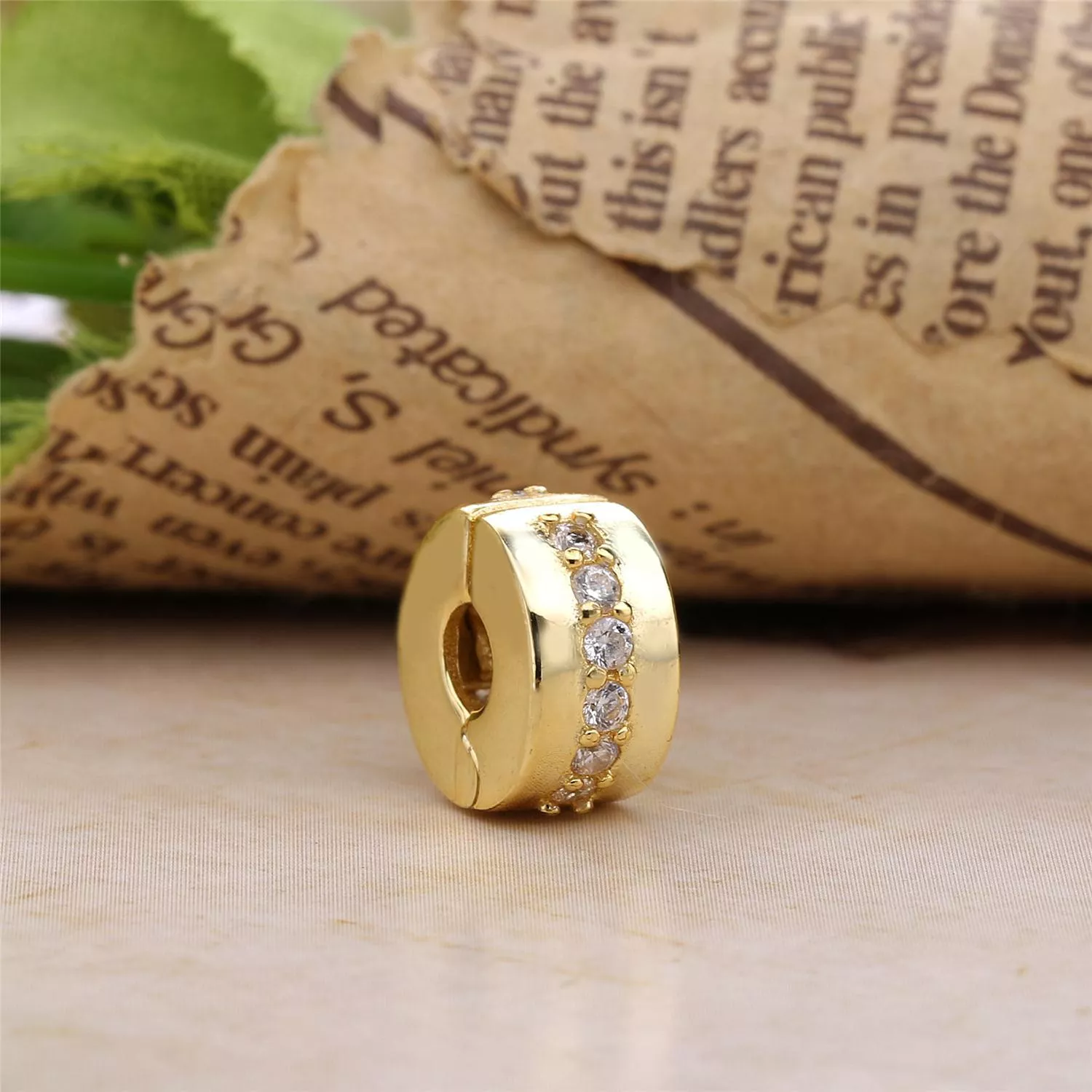 Clipe Caminho Brilhante PANDORA Shine - 767051CSY