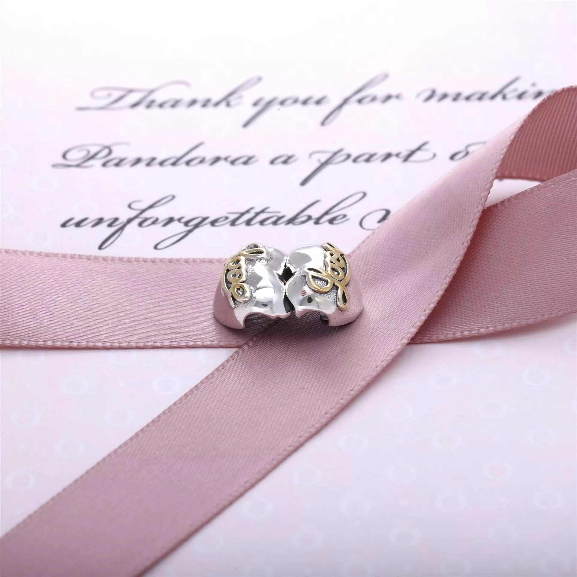 Clipe PANDORA Coração Love - 791735