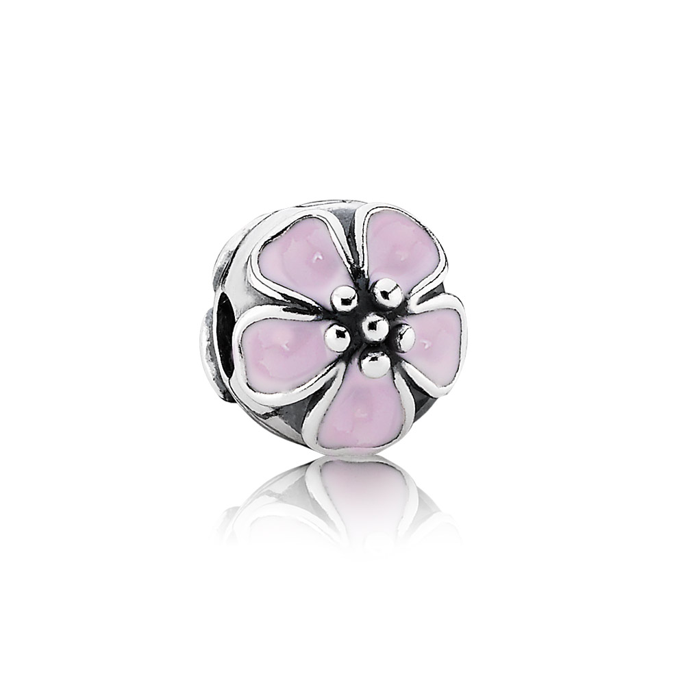 clipe pandora de prata e esmalte rosa flor de cerejeira 791041en40