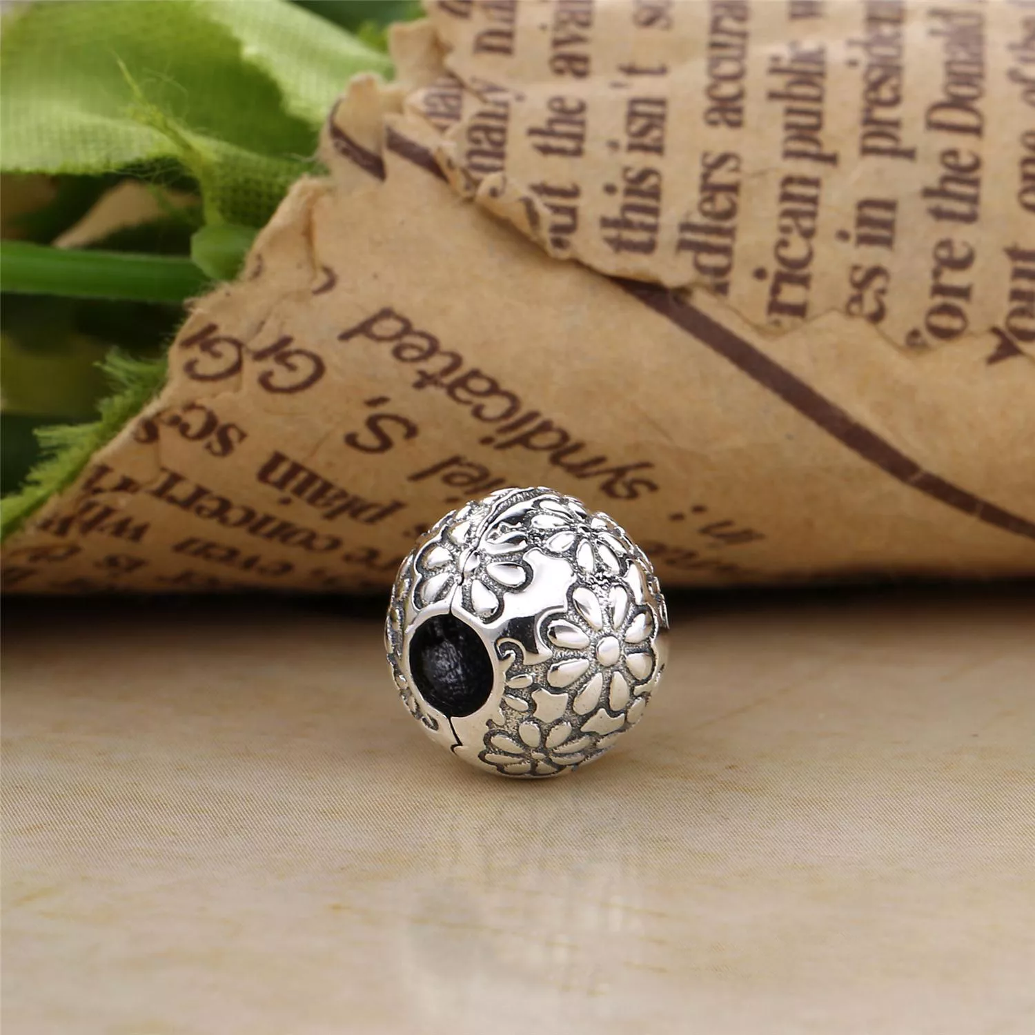 Clipe PANDORA de Prata Margaridas - 791013