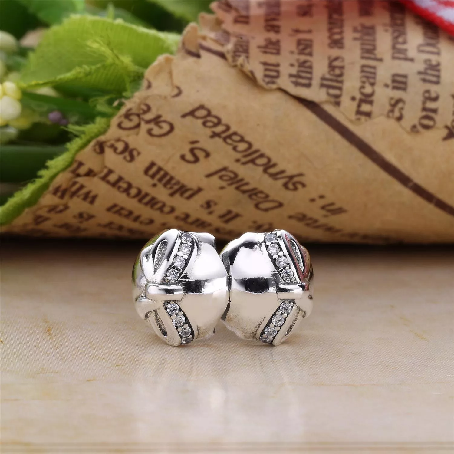 Clipe PANDORA Doce Laço - 791777CZ